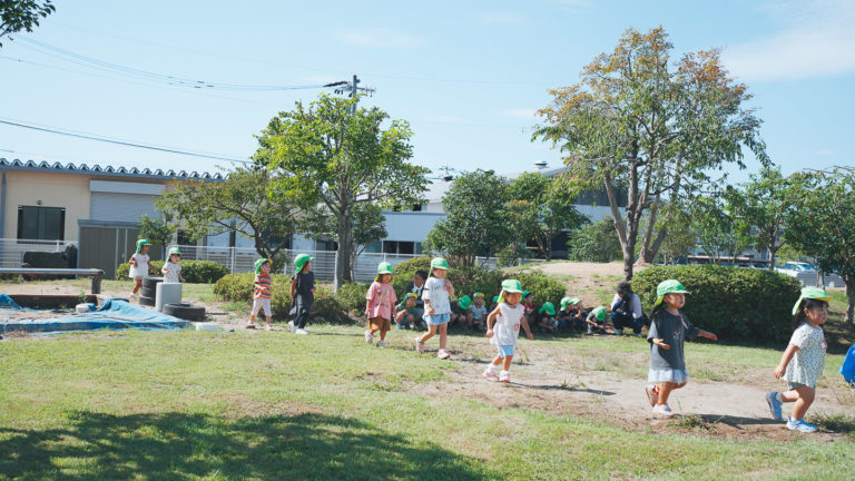 角田光の子保育園、外遊び4