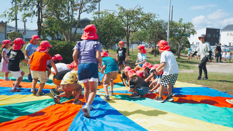 角田光の子保育園、外遊び6